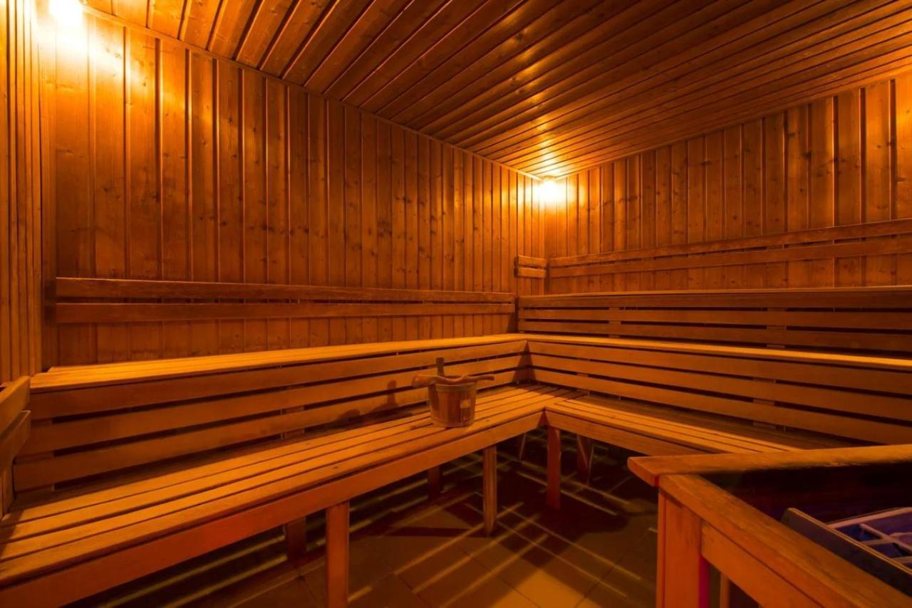Hotel Spolcentrum Свит Экстерьер фото