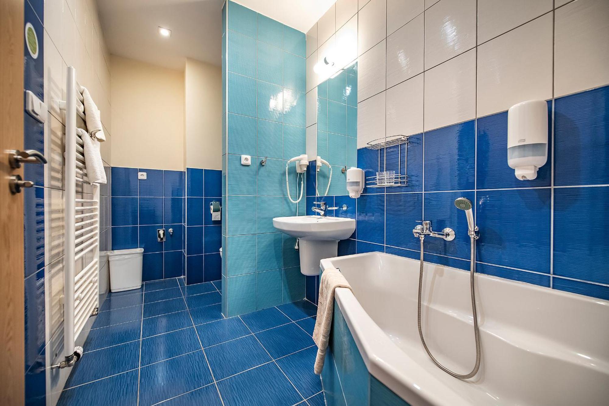 Hotel Spolcentrum Свит Экстерьер фото