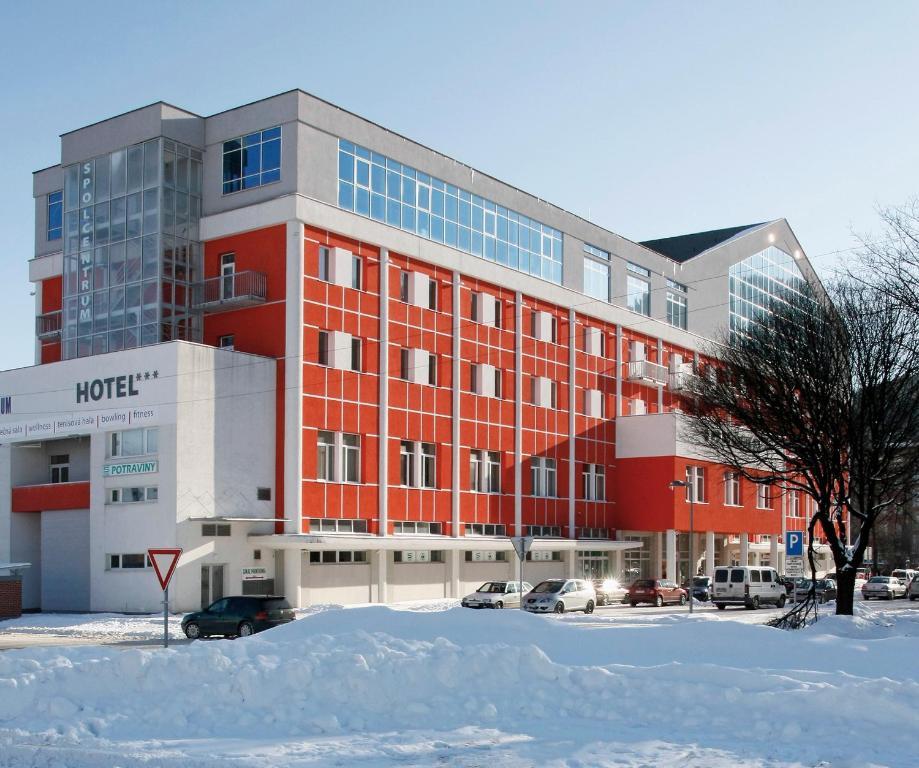 Hotel Spolcentrum Свит Экстерьер фото